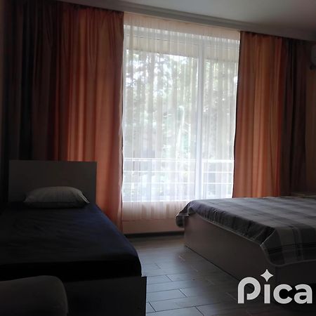 Str.Agmashenebeli 548 Hotell Kobuleti Eksteriør bilde
