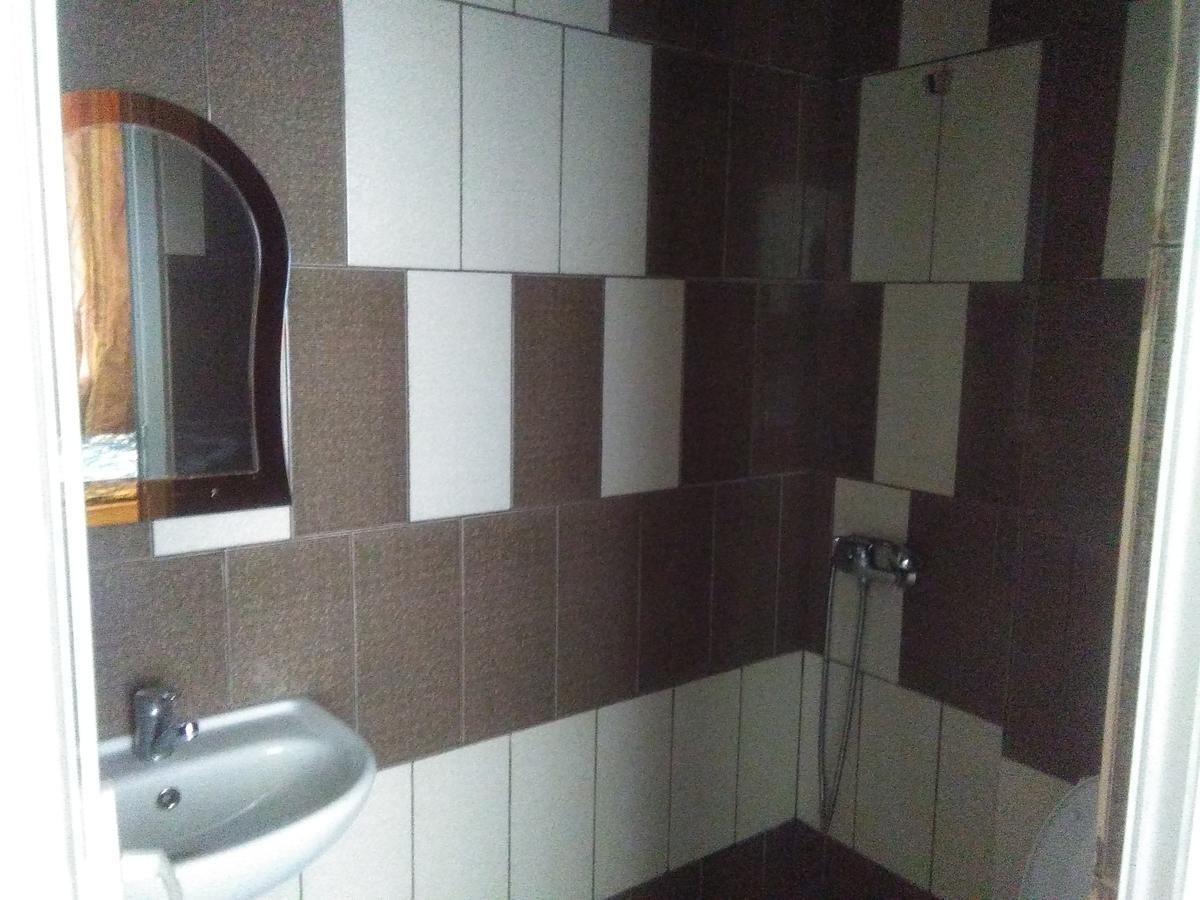 Str.Agmashenebeli 548 Hotell Kobuleti Eksteriør bilde