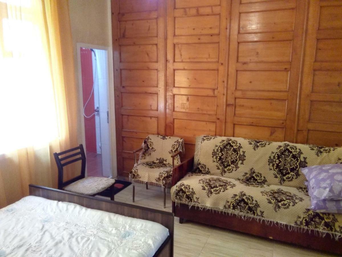 Str.Agmashenebeli 548 Hotell Kobuleti Eksteriør bilde