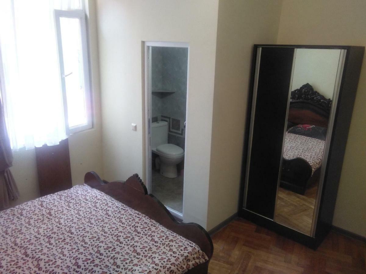 Str.Agmashenebeli 548 Hotell Kobuleti Eksteriør bilde