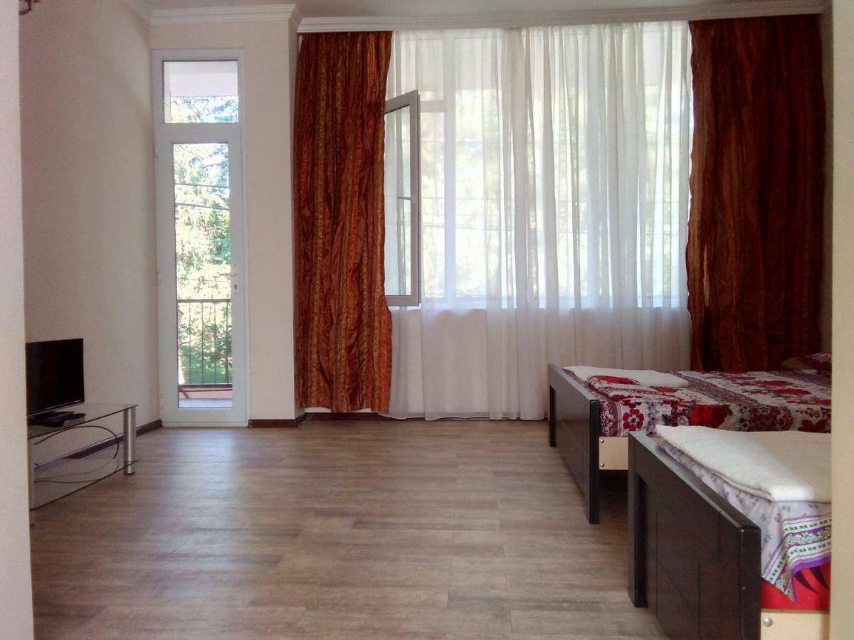 Str.Agmashenebeli 548 Hotell Kobuleti Eksteriør bilde