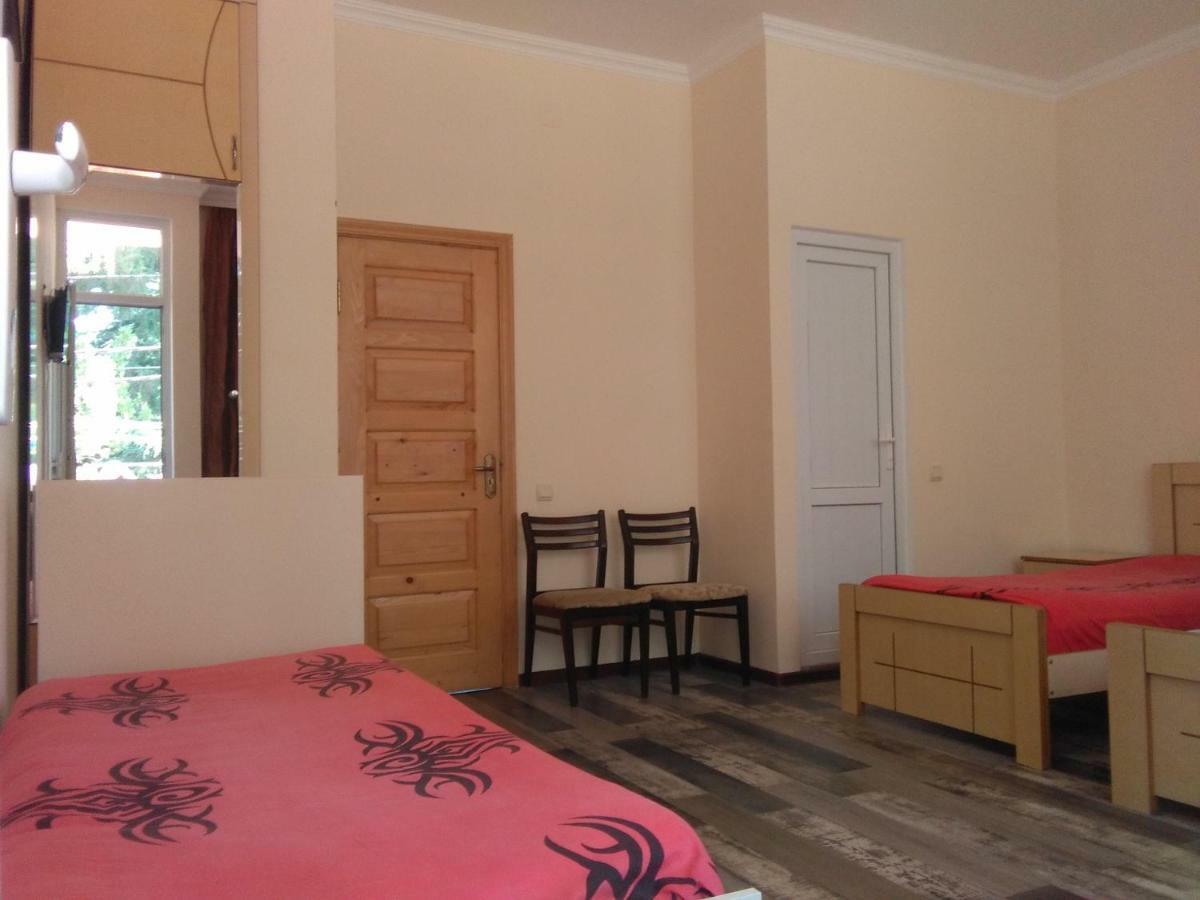 Str.Agmashenebeli 548 Hotell Kobuleti Eksteriør bilde