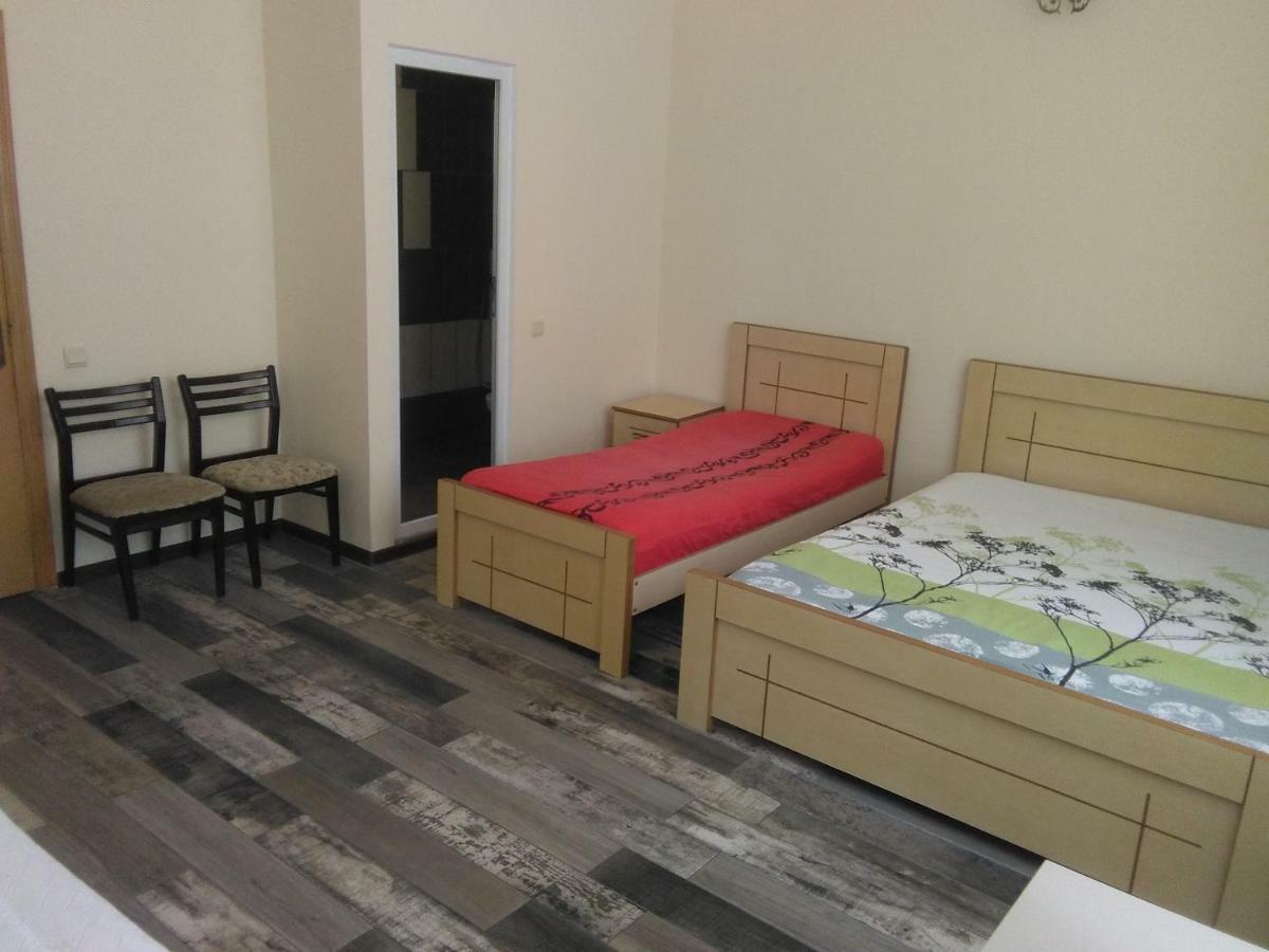 Str.Agmashenebeli 548 Hotell Kobuleti Eksteriør bilde